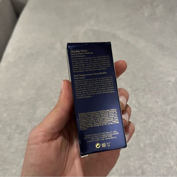 Estée Lauder Double Wear Foundation - 6N1 Mocha - Picture 4 of 7